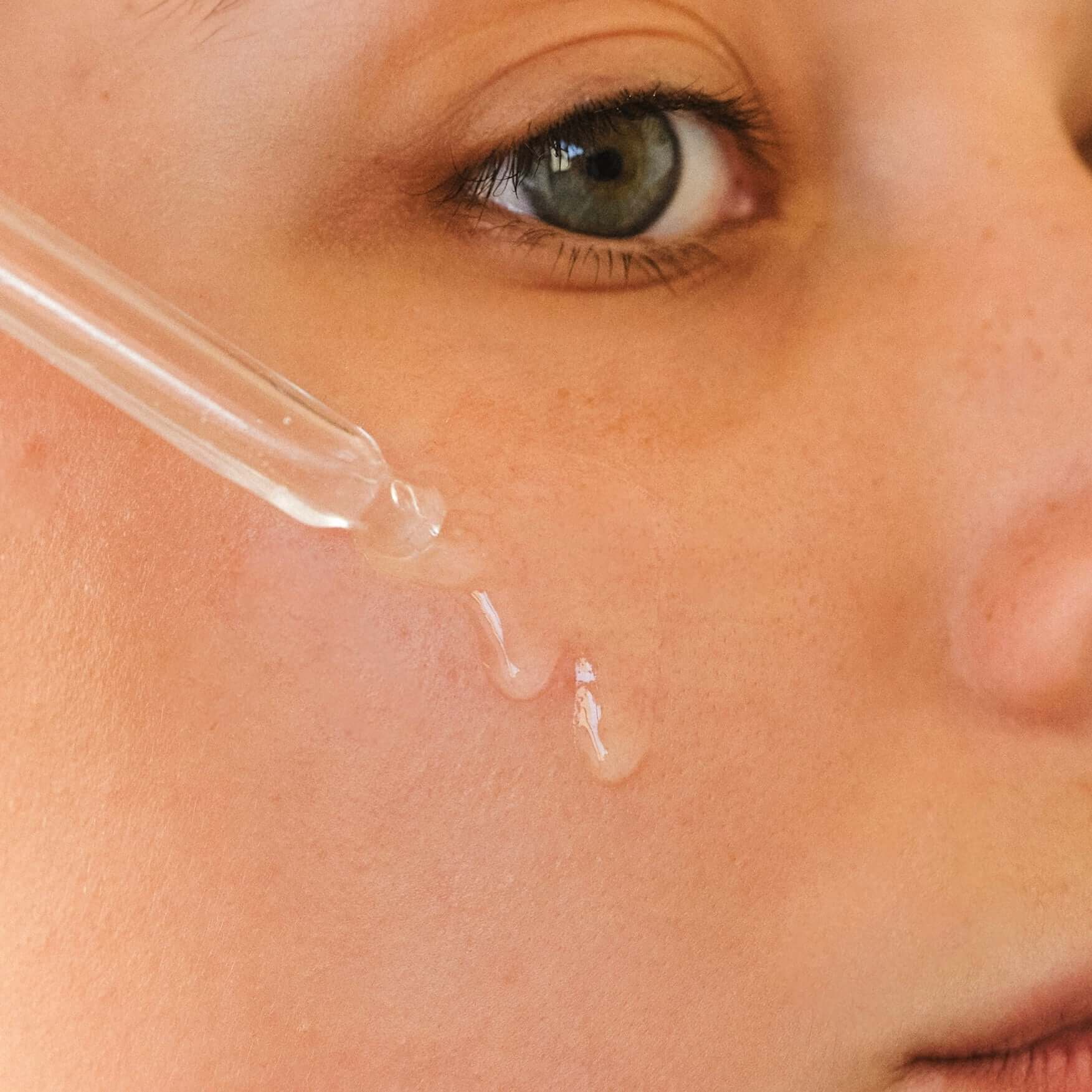 שמן הזנה ללילה לטיפוח הפנים וטיפול בקמטים | סרום לפנים