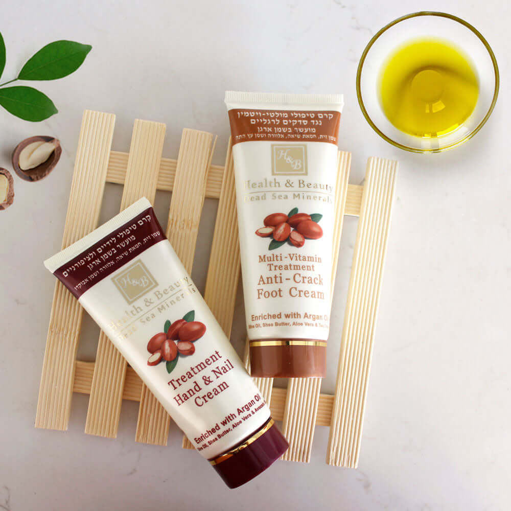 קרם טיפולי מולטי-ויטמין נגד סדקים לרגליים מועשר בשמן ארגן | קרם רגליים